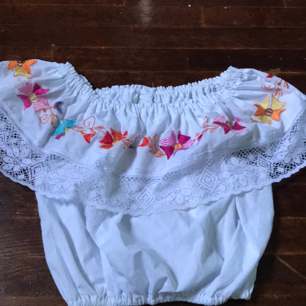 Crop top